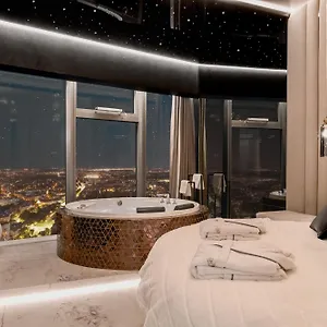 Apartment In The Sky - W Sky Tower, Breslau